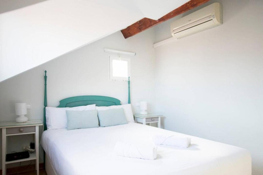 Cozy One-Bedroom Penthhouse La Latina Madrid Eksteriør bilde