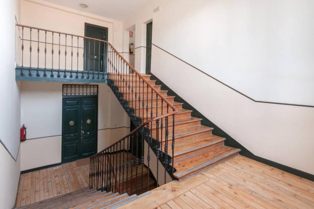 Cozy One-Bedroom Penthhouse La Latina Madrid Eksteriør bilde